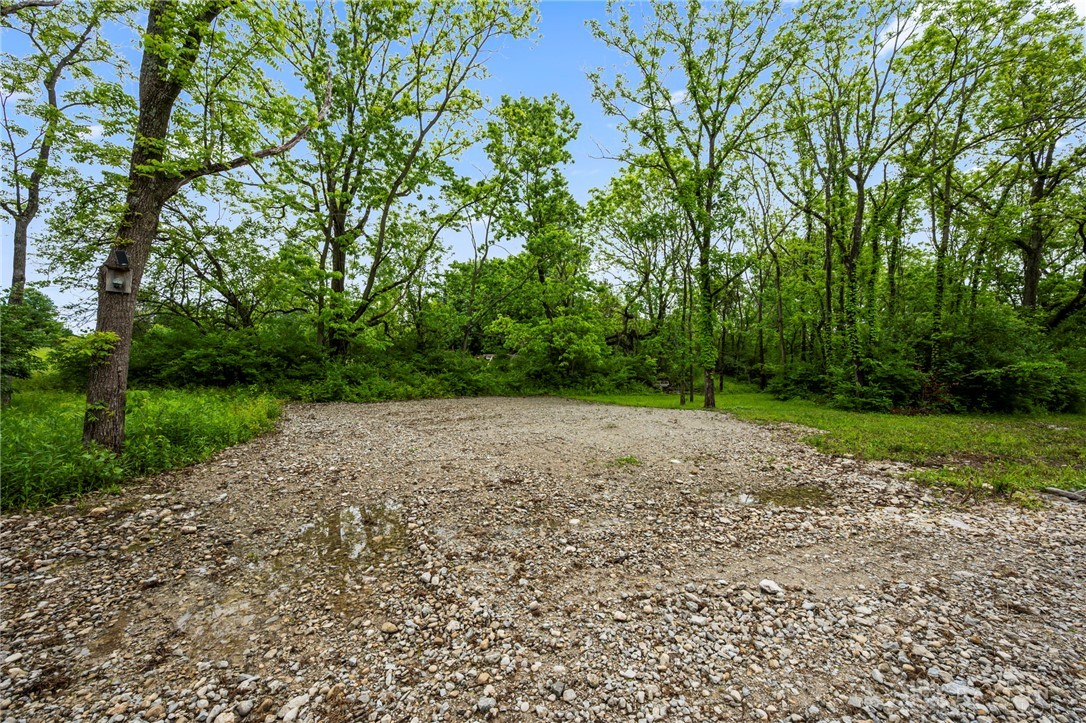 5653 Chenoweth Road Waynesville, OH 45068 - Photo 6 of 14