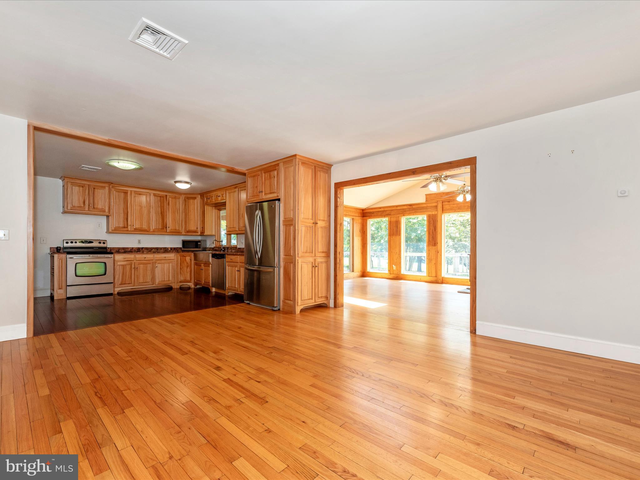 2313 Bidle Road Middletown, MD 21769 - Photo 21 of 85 Dining Room/Breakfast Area