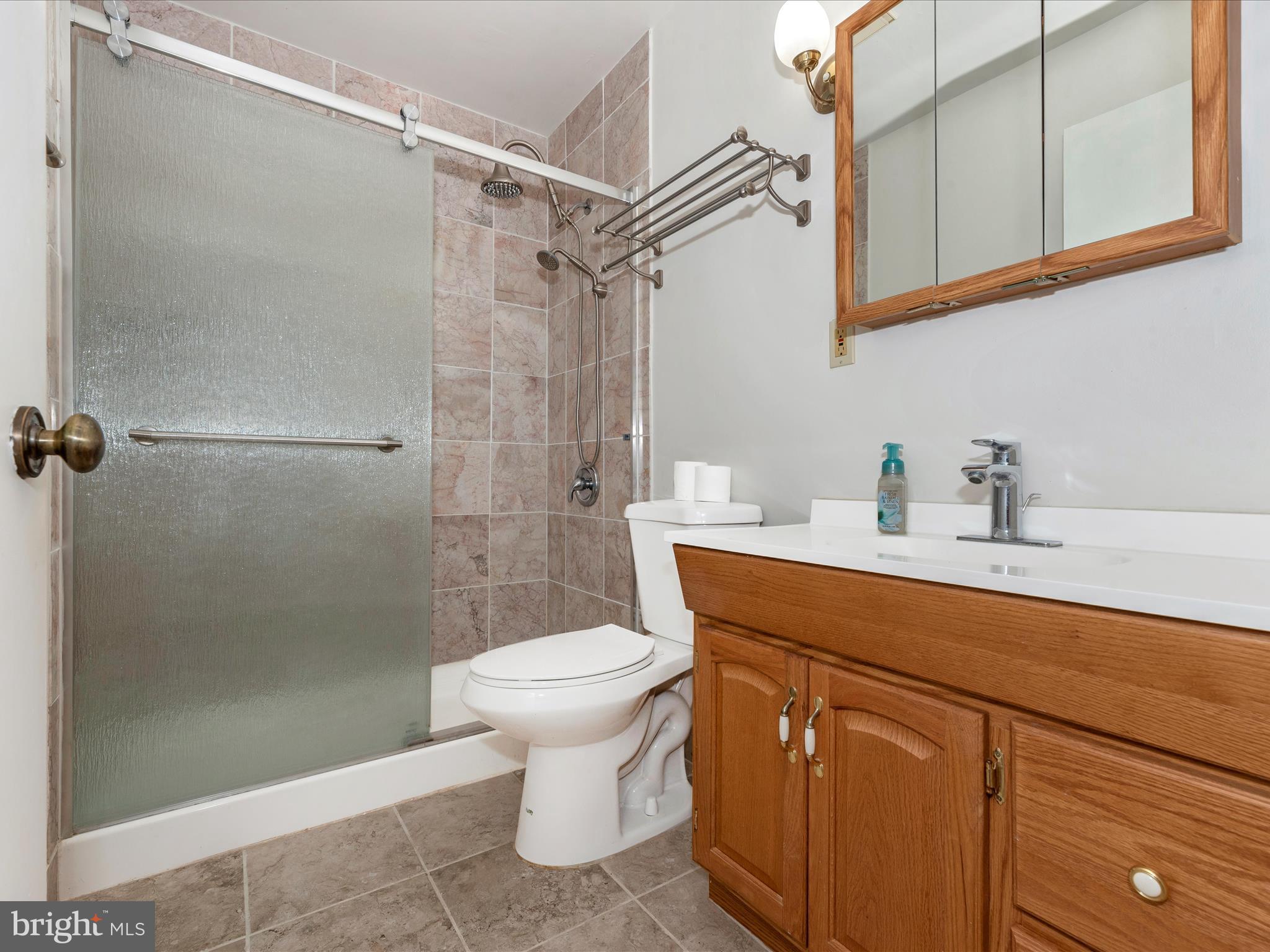 2313 Bidle Road Middletown, MD 21769 - Photo 41 of 85 Hall Bathroom