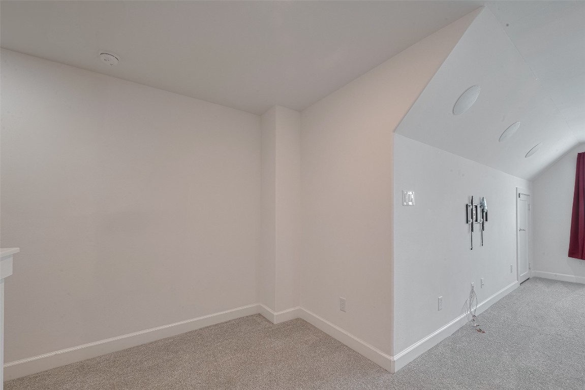 854 West 20th Street Houston, TX 77008 - Photo 27 of 40 a view of small space