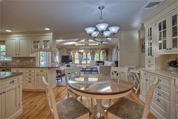 109 Colburn Road Reading, MA 01867 - Photo 15 of 26 Gallery Image 15