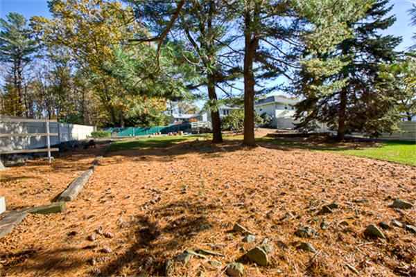 109 Colburn Road Reading, MA 01867 - Photo 26 of 26 Gallery Image 26
