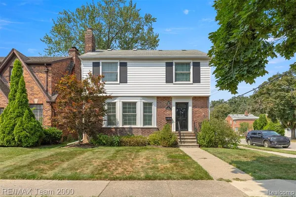 $2,000 | 351 Fort Dearborn Street, Dearborn, MI 48124