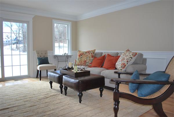 15 Littleton Road, Unit 2B Harvard, MA 01451 - Photo 28 of 29 a living room with furniture and a rug