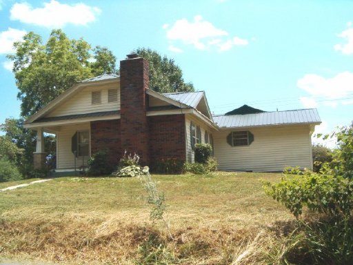 1541 Snodgrass Road New Tazewell, TN 37825 - Photo 1 of 12 Primary Photo