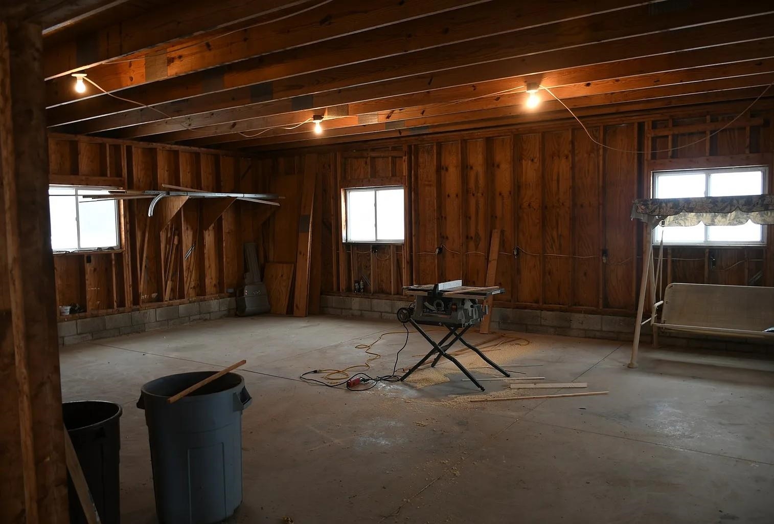 4415 South Ruess Road Owosso, MI 48867 - Photo 14 of 17