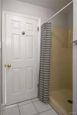 $1,900 | 4256 Maryland Avenue, Unit 3E, St. Louis, MO 63108