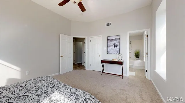 $1,900 | 4256 Maryland Avenue, Unit 3E, St. Louis, MO 63108