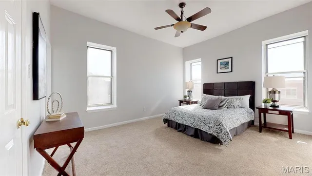 $1,900 | 4256 Maryland Avenue, Unit 3E, St. Louis, MO 63108