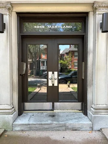 $1,900 | 4256 Maryland Avenue, Unit 3E, St. Louis, MO 63108