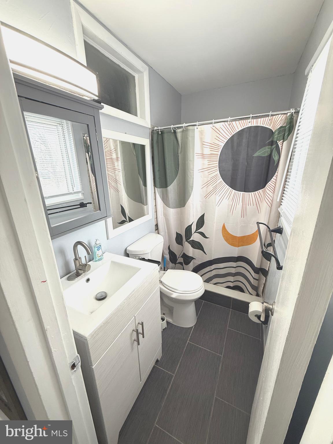 11321 College View Drive Silver Spring, MD 20902 - Photo 24 of 83 Modern Look.