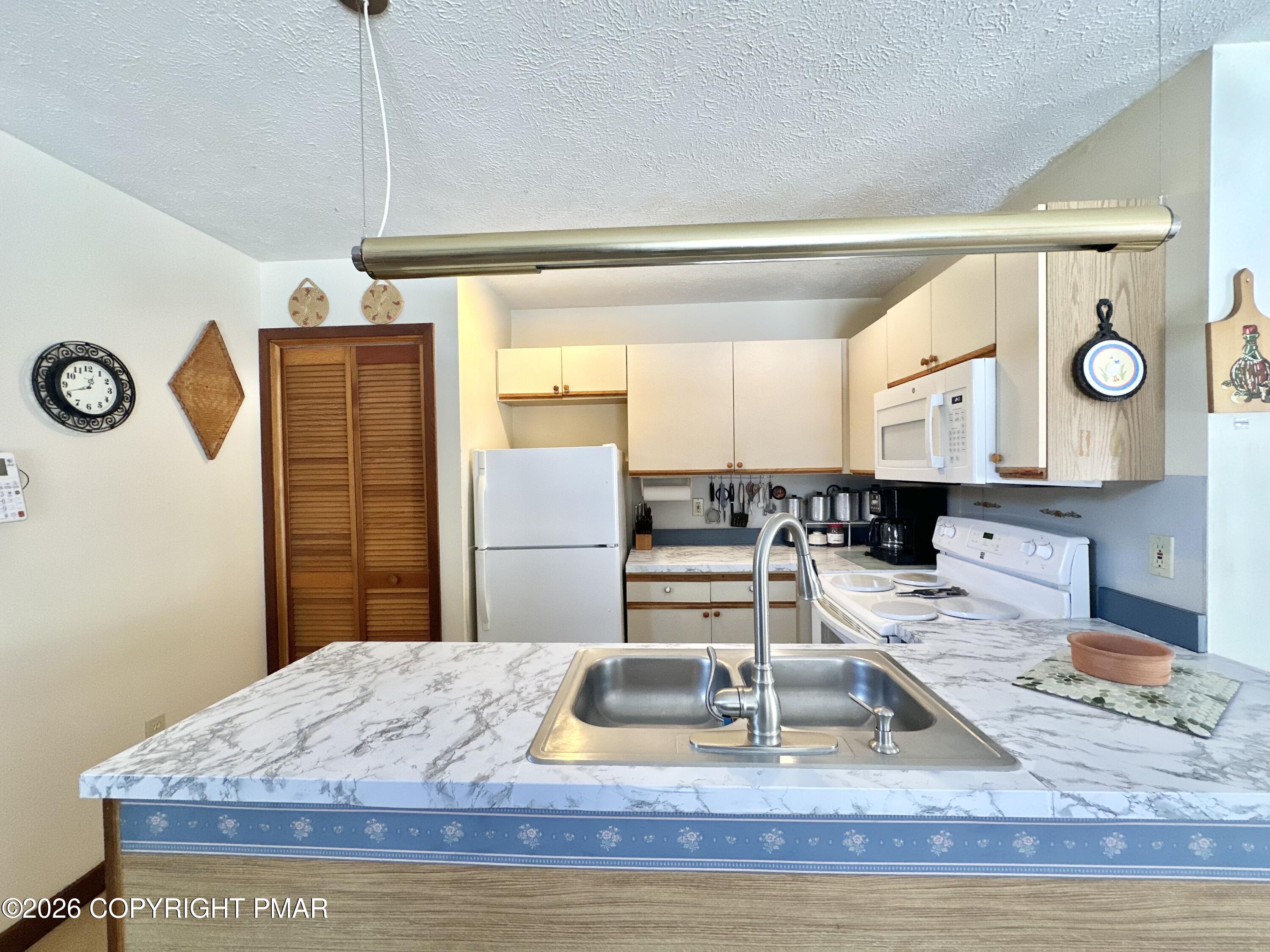 351 Northslope II Road, Unit 351 East Stroudsburg, PA 18302 - Photo 20 of 38 IMG_8446