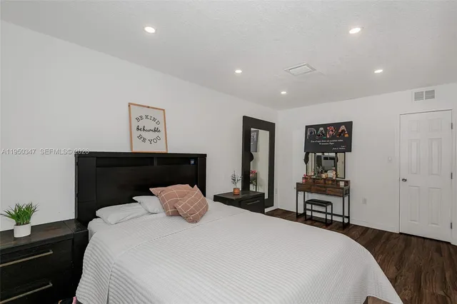 $474,000 | 5565 Northwest 194th Lane, Miami Gardens, FL 33055