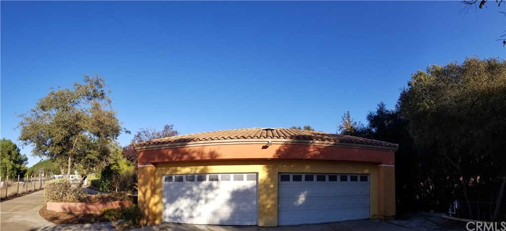 45700 Adler Lane Temecula, CA 92590 - Photo 3 of 17