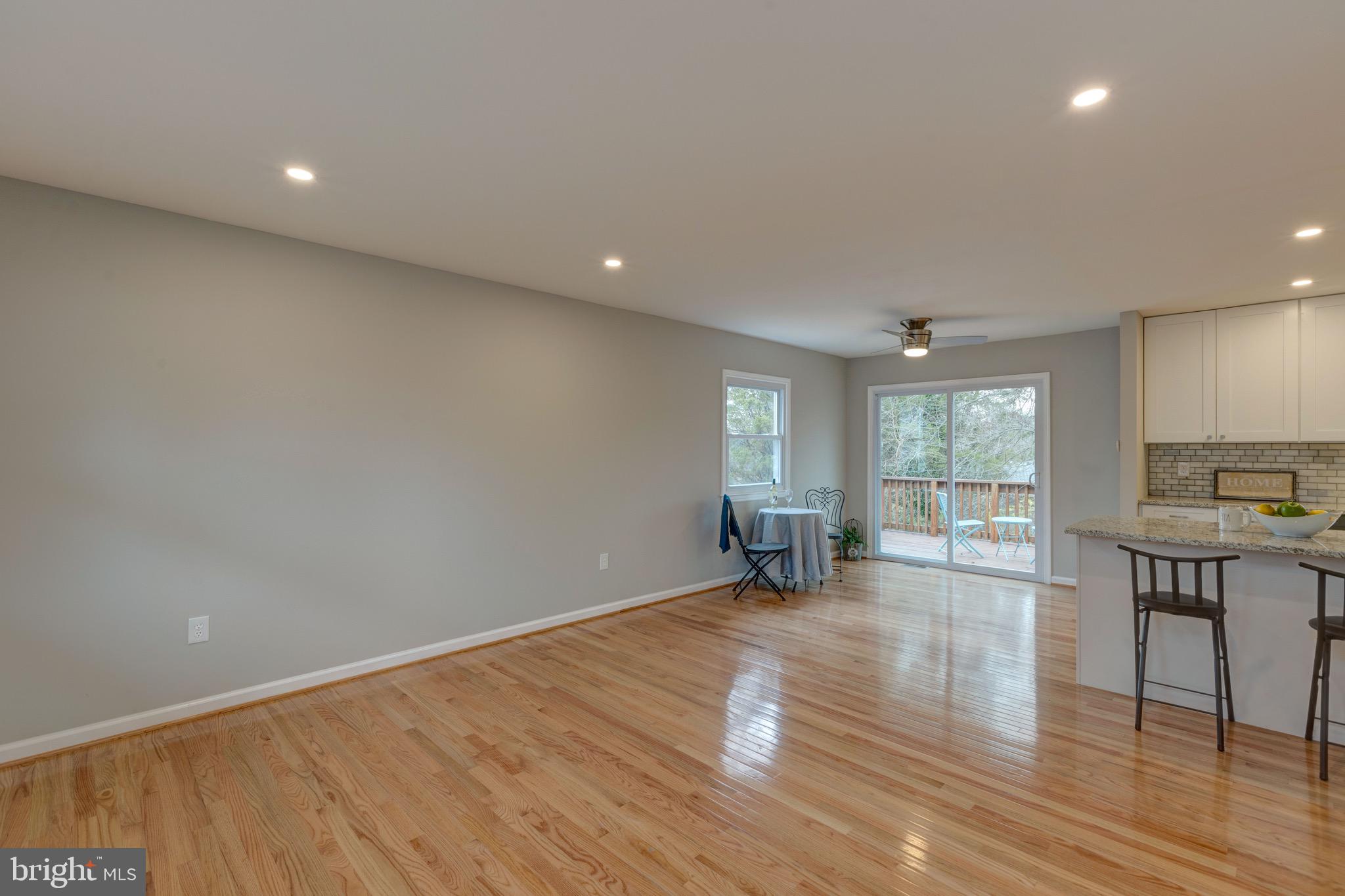 1012 South Hoga Road Sterling, VA 20164 - Photo 11 of 31 Gallery Image 11