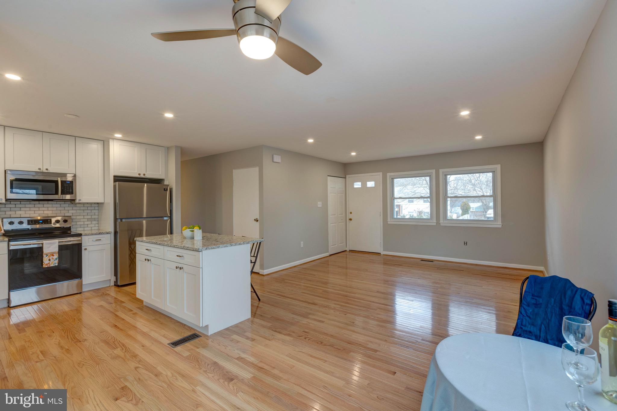 1012 South Hoga Road Sterling, VA 20164 - Photo 6 of 31 Gallery Image 6