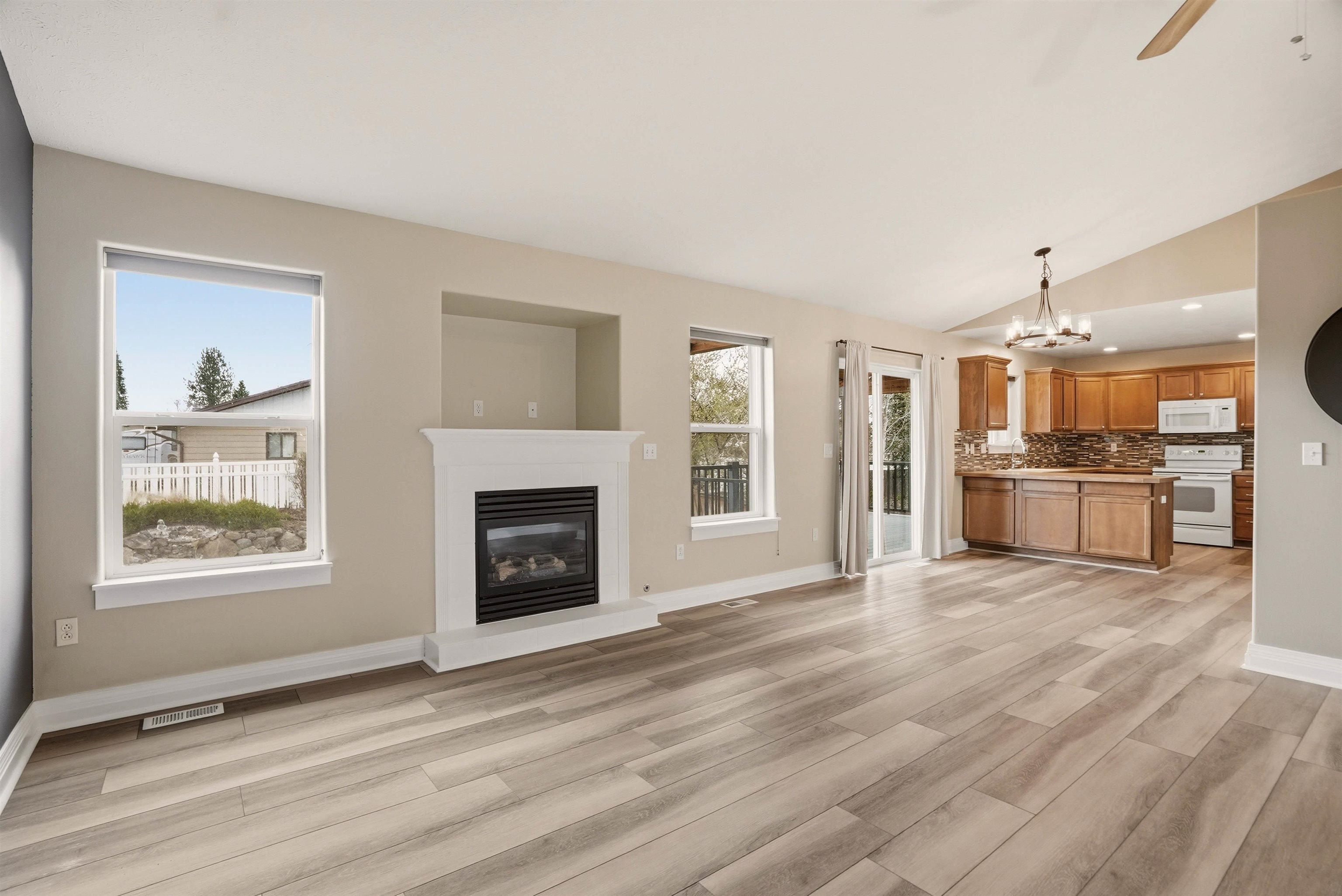 7822 North Ash Lane Spokane, WA 99208 - Photo 3 of 27