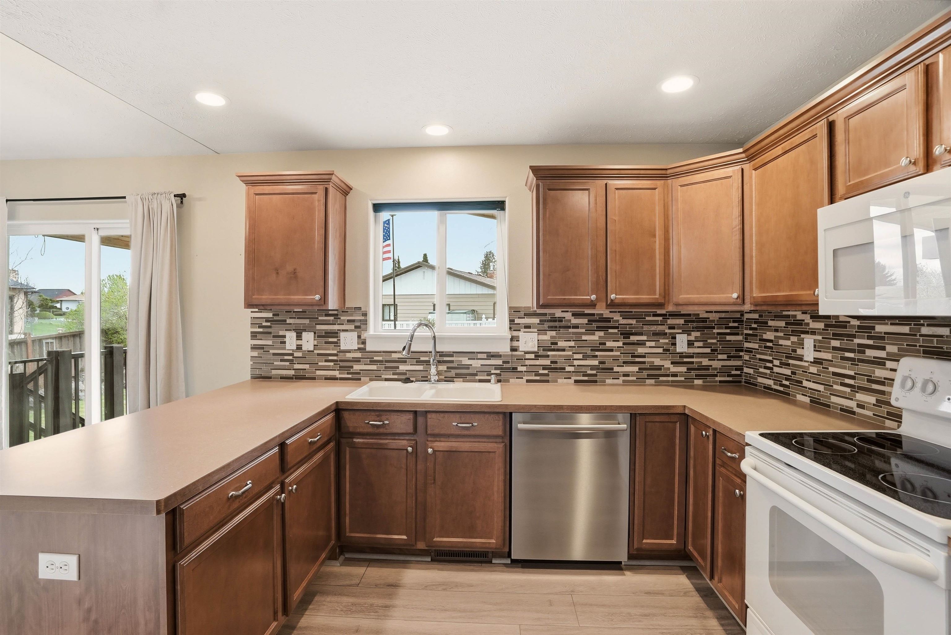 7822 North Ash Lane Spokane, WA 99208 - Photo 9 of 27
