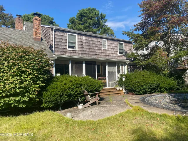 $665,000 | 53 Driftwood Drive, Brick, NJ 08723