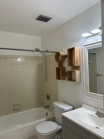 $2,475 | 12546 Westhampton Circle, Wellington, FL 33414