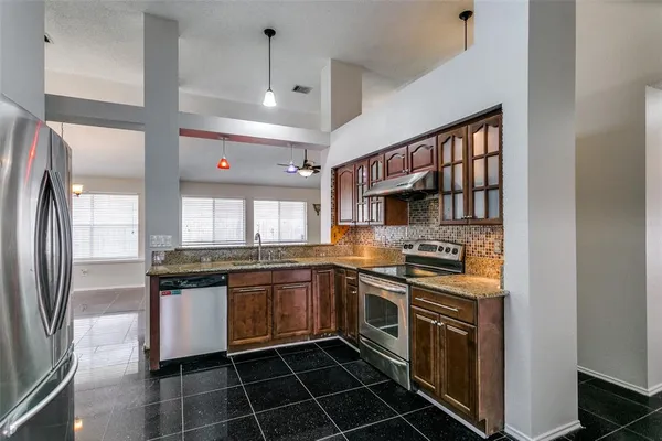 $2,675 | 908 Gordon Oaks Drive, Plano, TX 75023