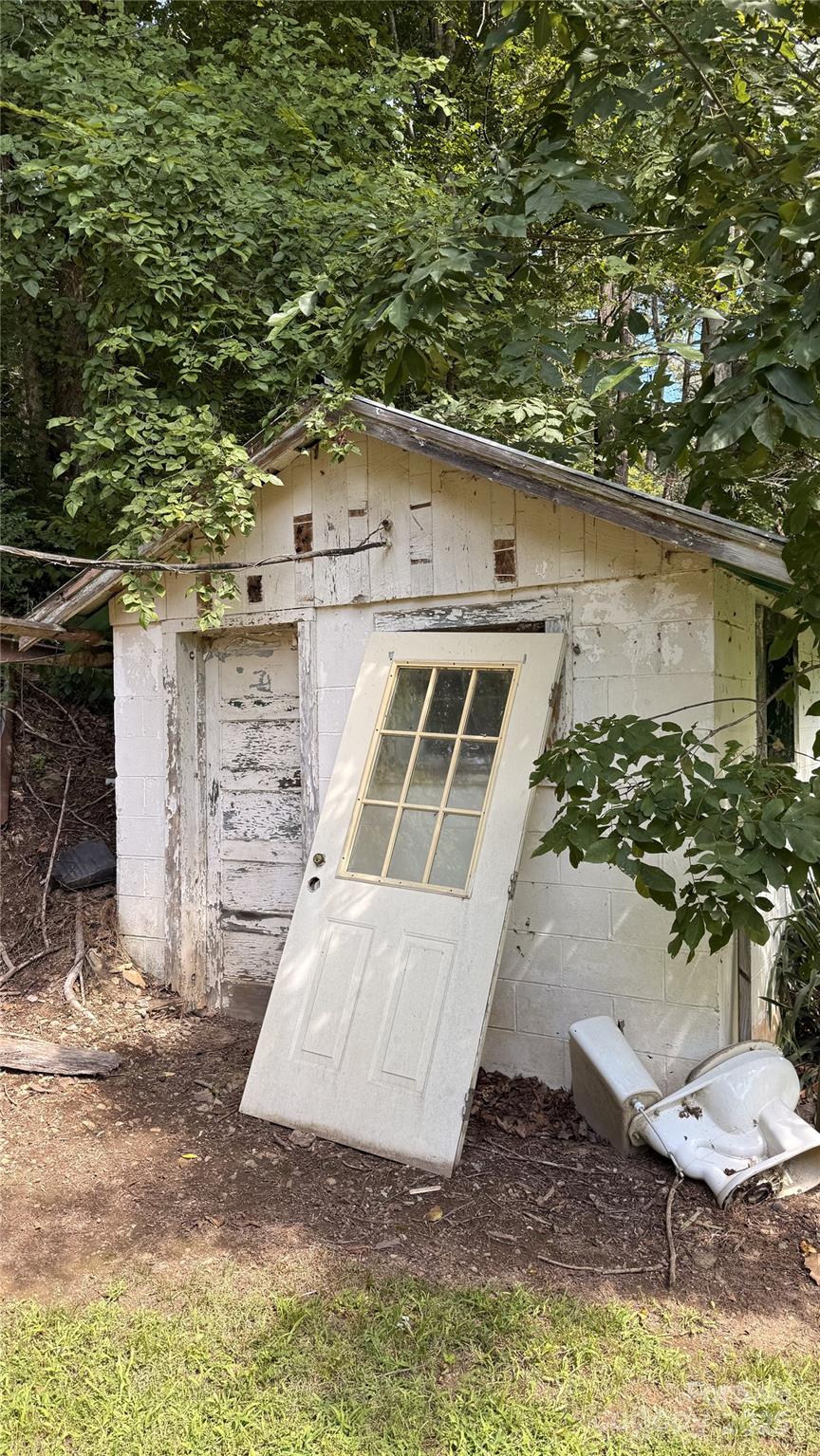 851 Lower Shut In Road Hot Springs, NC 28743 - Photo 14 of 20 Gallery Image 14