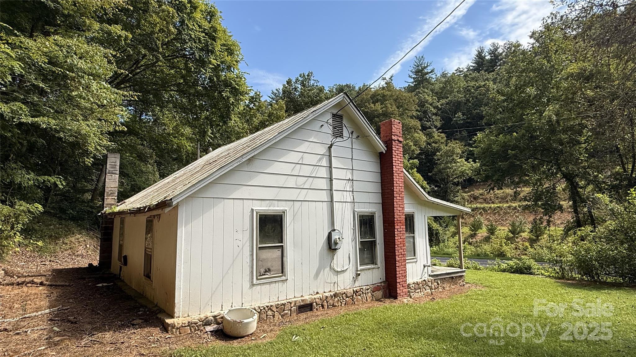 851 Lower Shut In Road Hot Springs, NC 28743 - Photo 16 of 20 Gallery Image 16