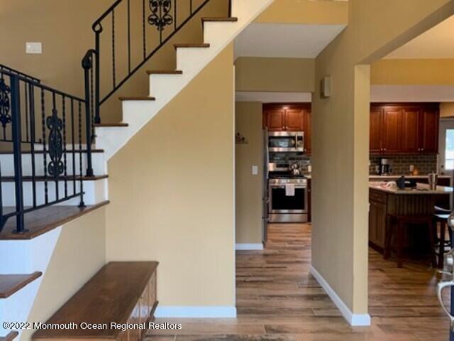 18 Pittsfield Road Howell, NJ 07731 - Photo 8 of 32 Foyer