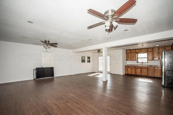 $125,000 | 411 Northeast 4th Street, Dimmitt, TX 79027
