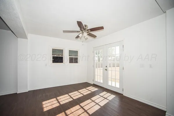 $125,000 | 411 Northeast 4th Street, Dimmitt, TX 79027