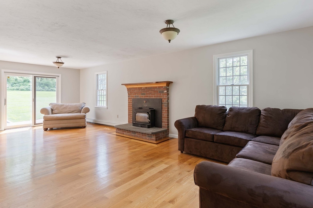 50 Carroll Manor Road Grafton, MA 01519 - Photo 8 of 29 Gallery Image 8