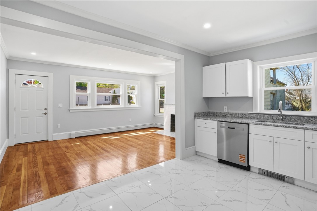 1567 Centerville Road Warwick, RI 02886 - Photo 5 of 26