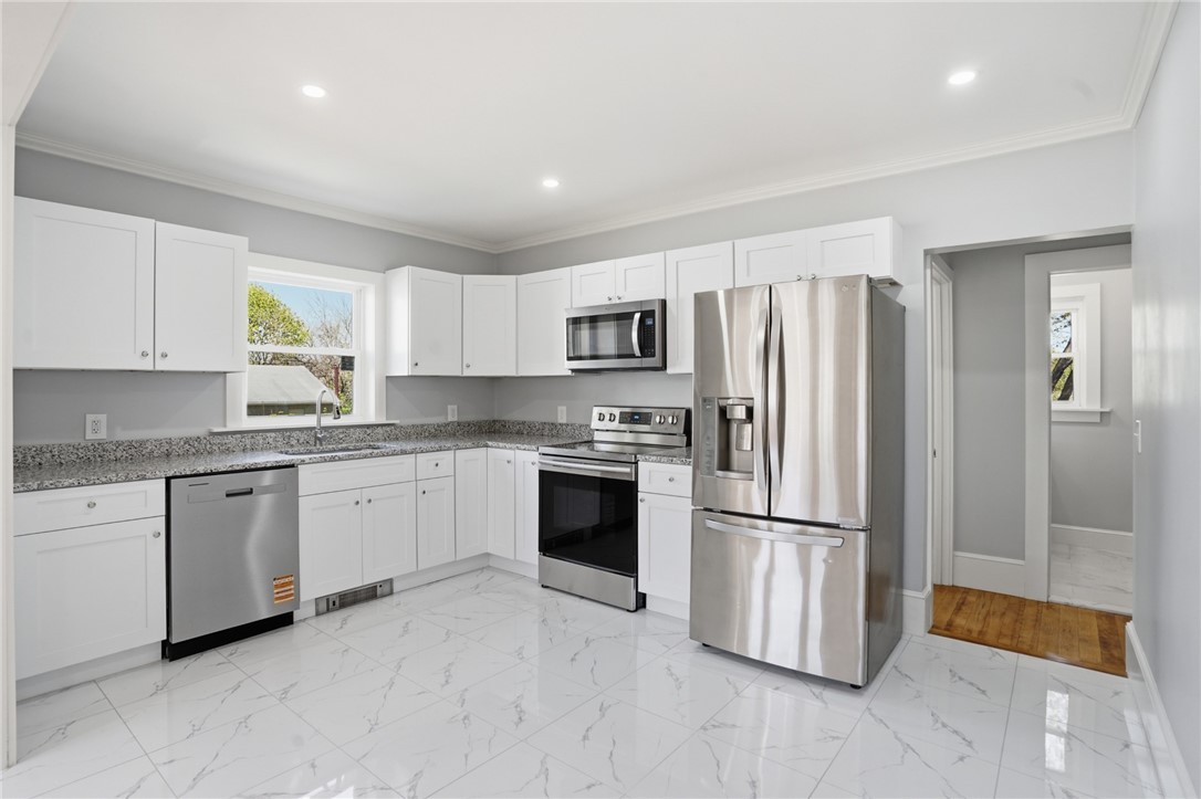 1567 Centerville Road Warwick, RI 02886 - Photo 6 of 26
