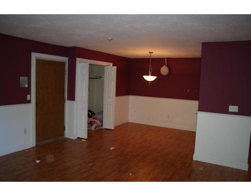 370 Sunderland Road, Unit D19 Worcester, MA 01604 - Photo 2 of 5 Gallery Image 2