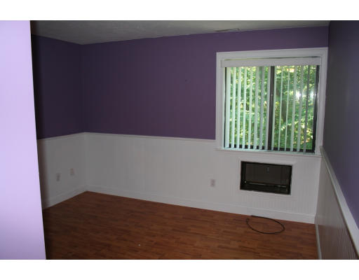 370 Sunderland Road, Unit D19 Worcester, MA 01604 - Photo 3 of 5 Gallery Image 3