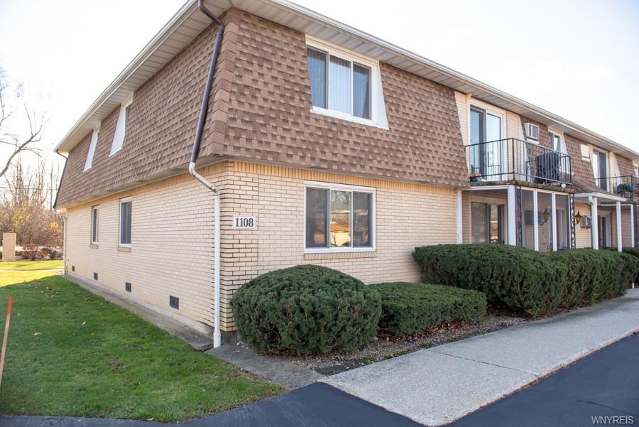 1108 Indian Church Road, Unit 18, West Seneca, NY 14224 Compass