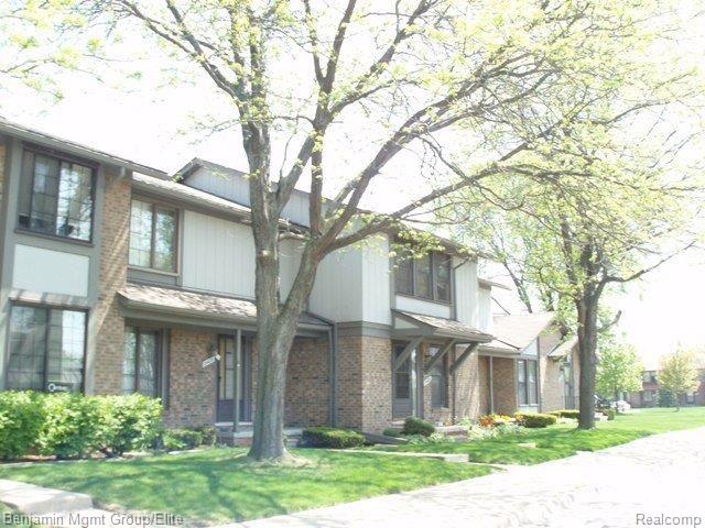 24678 Chalk Farm Road North, Unit 77 Warren, MI 48091 - Photo 1 of 7 front