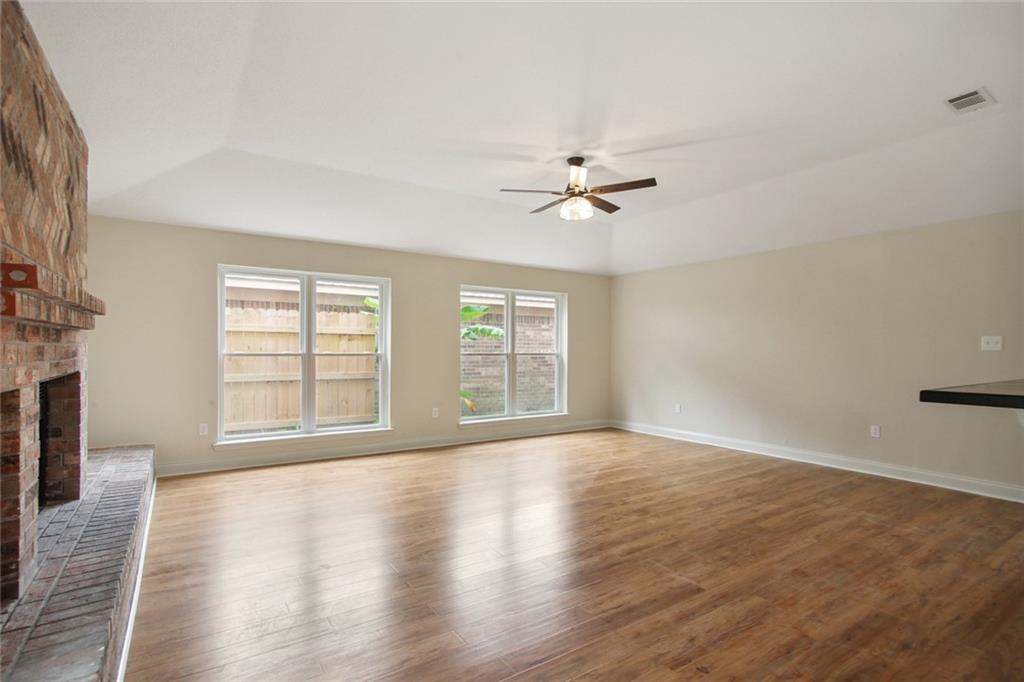407 Drury Lane Slidell, LA 70460 - Photo 3 of 10
