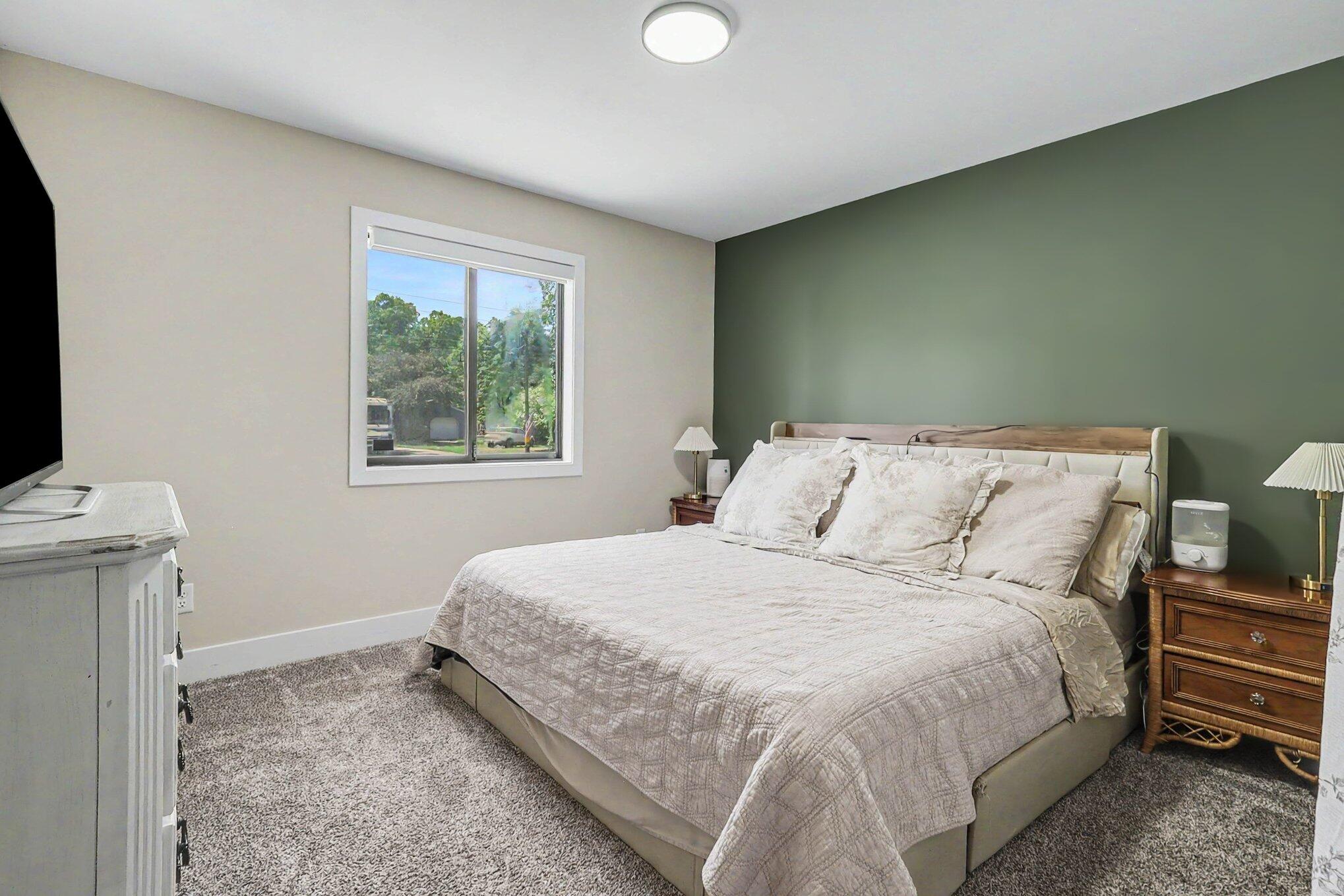 240 South Broton Road Muskegon, MI 49442 - Photo 11 of 25 015_file_8635