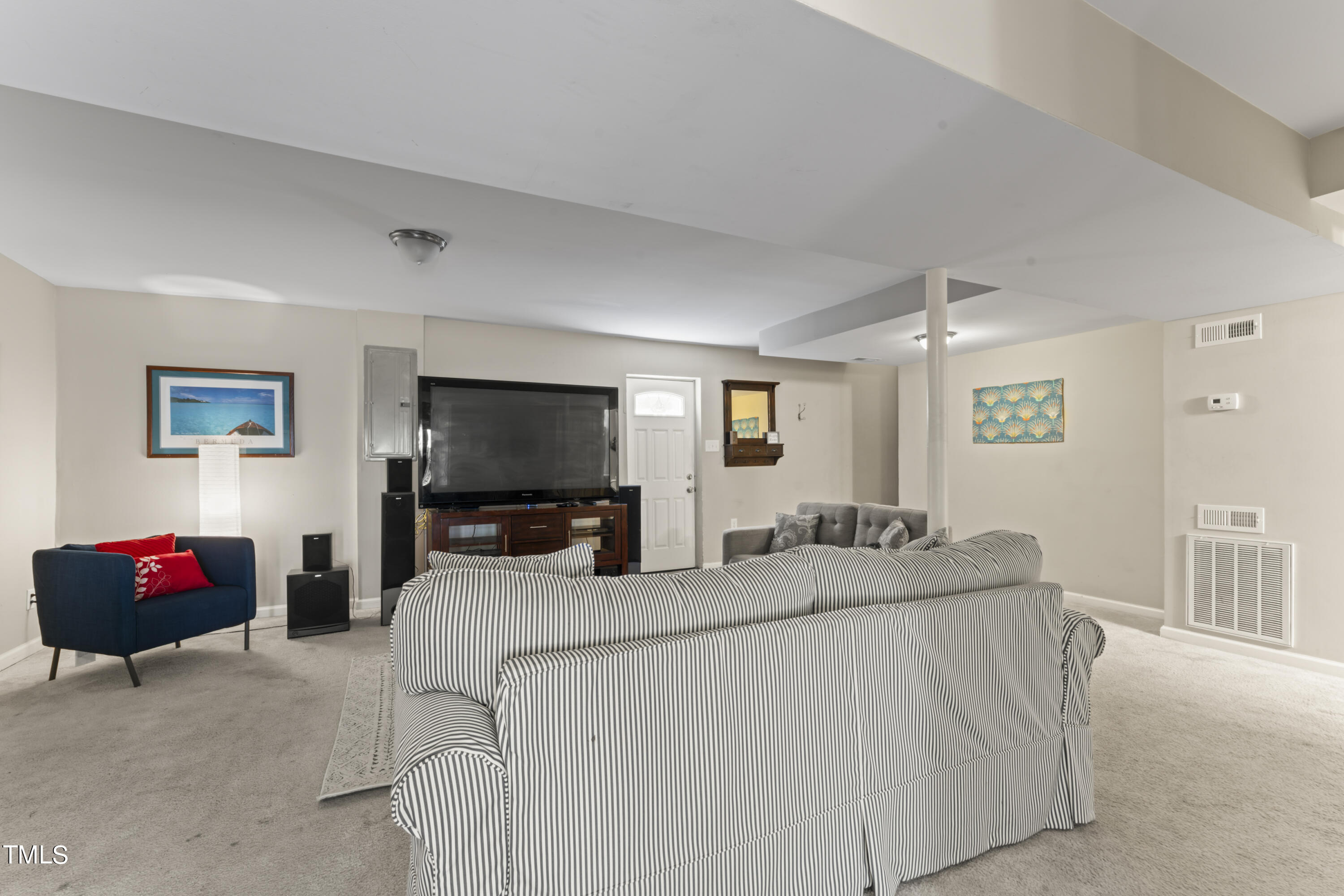 5803 Newhall Road Durham, NC 27713 - Photo 22 of 35 photos_high_resolution_DSC02159