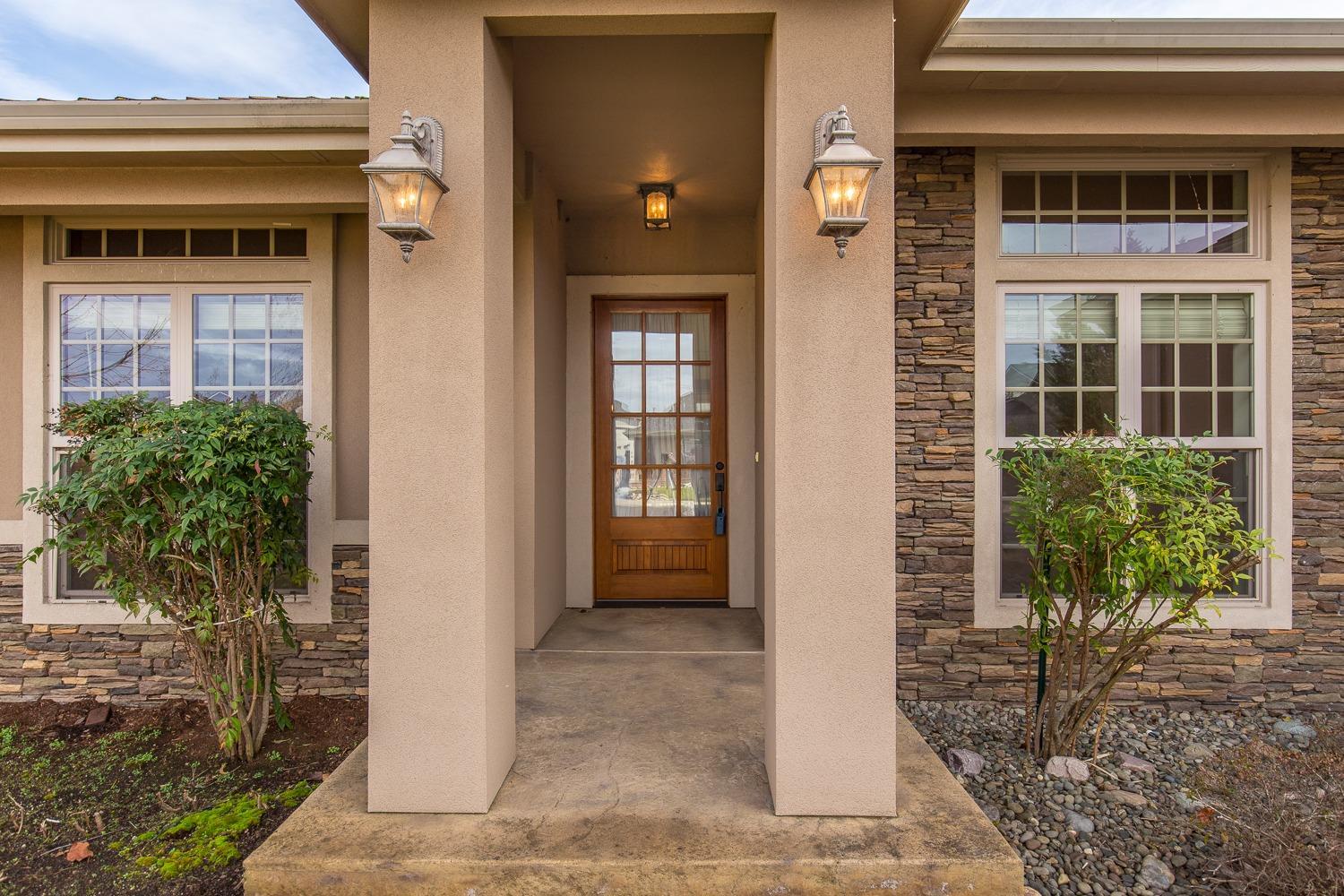 946 Pumpkin Ridge Eagle Point, OR 97524 - Photo 5 of 31 Additional Photo