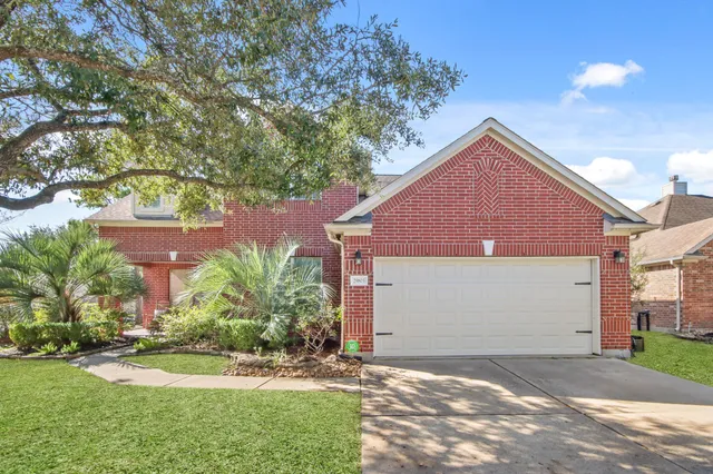 $439,900 | 29803 South Legends Chase Circle, Spring, TX 77386