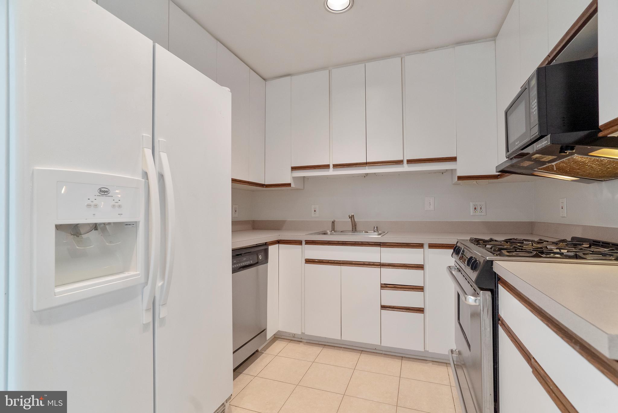 7802 Overhill Road Glen Burnie, MD 21060 - Photo 6 of 33