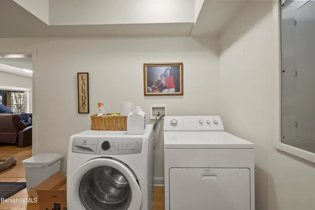 $1,595,000 | 130 E Road, Alford, MA 01266