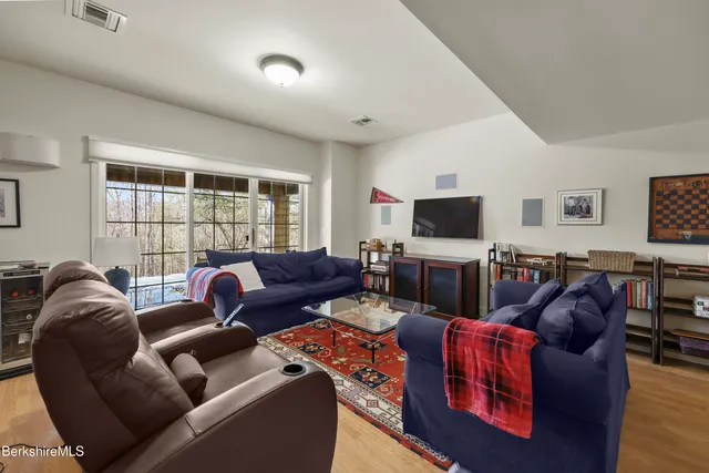 $1,595,000 | 130 E Road, Alford, MA 01266