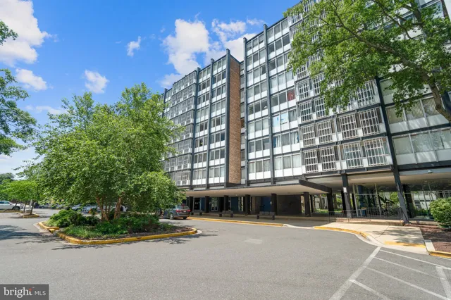 $89,000 | 1311 Delaware Avenue Southwest, Unit S447, Washington, DC 20024