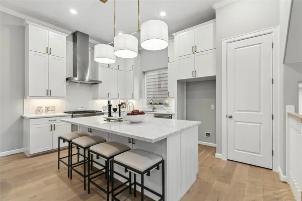 $769,700 | 4024 Blossom Street, Houston, TX 77007