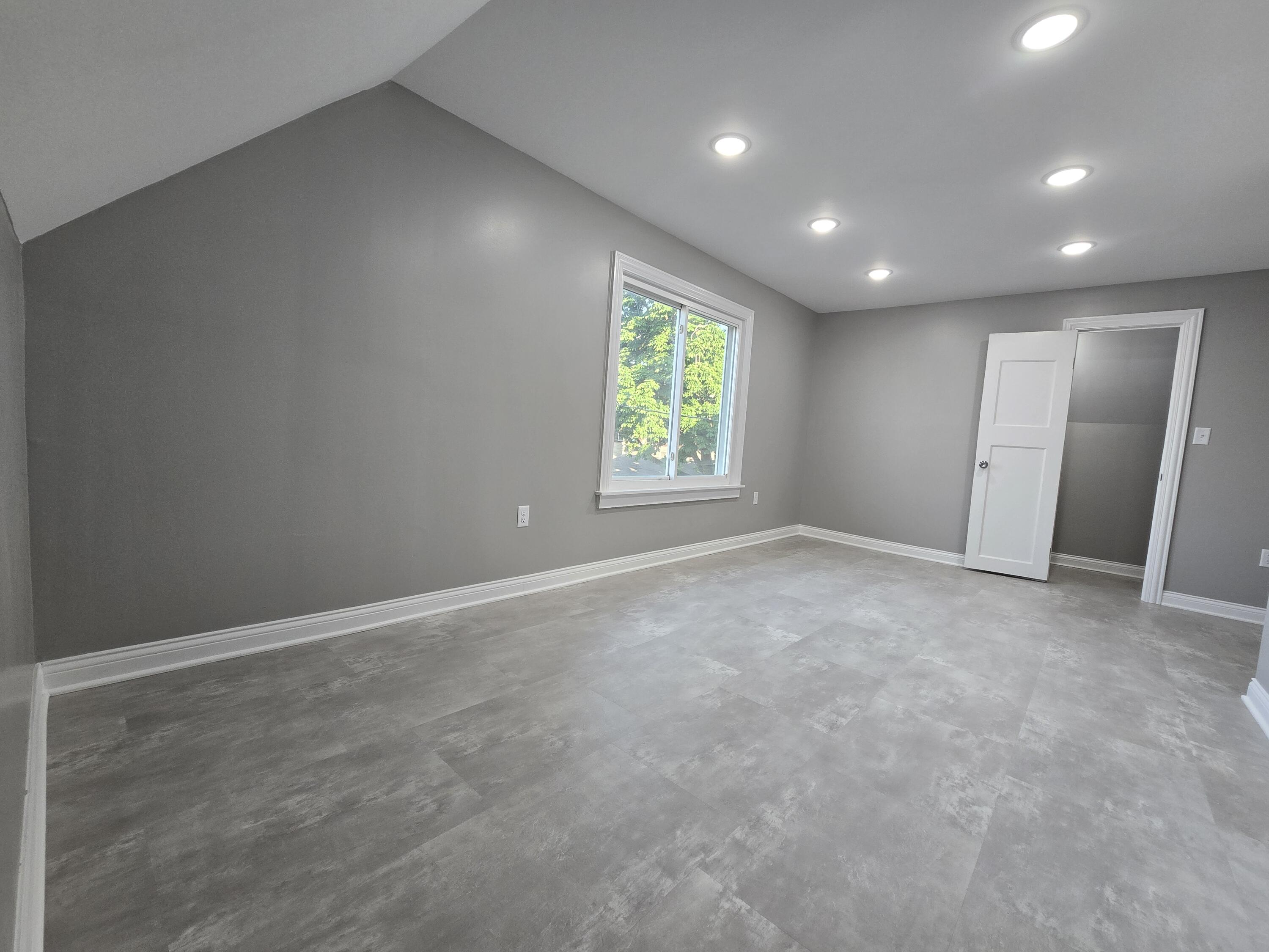 1114 South 47th Street Milwaukee, WI 53214 - Photo 15 of 30 20250619_190626