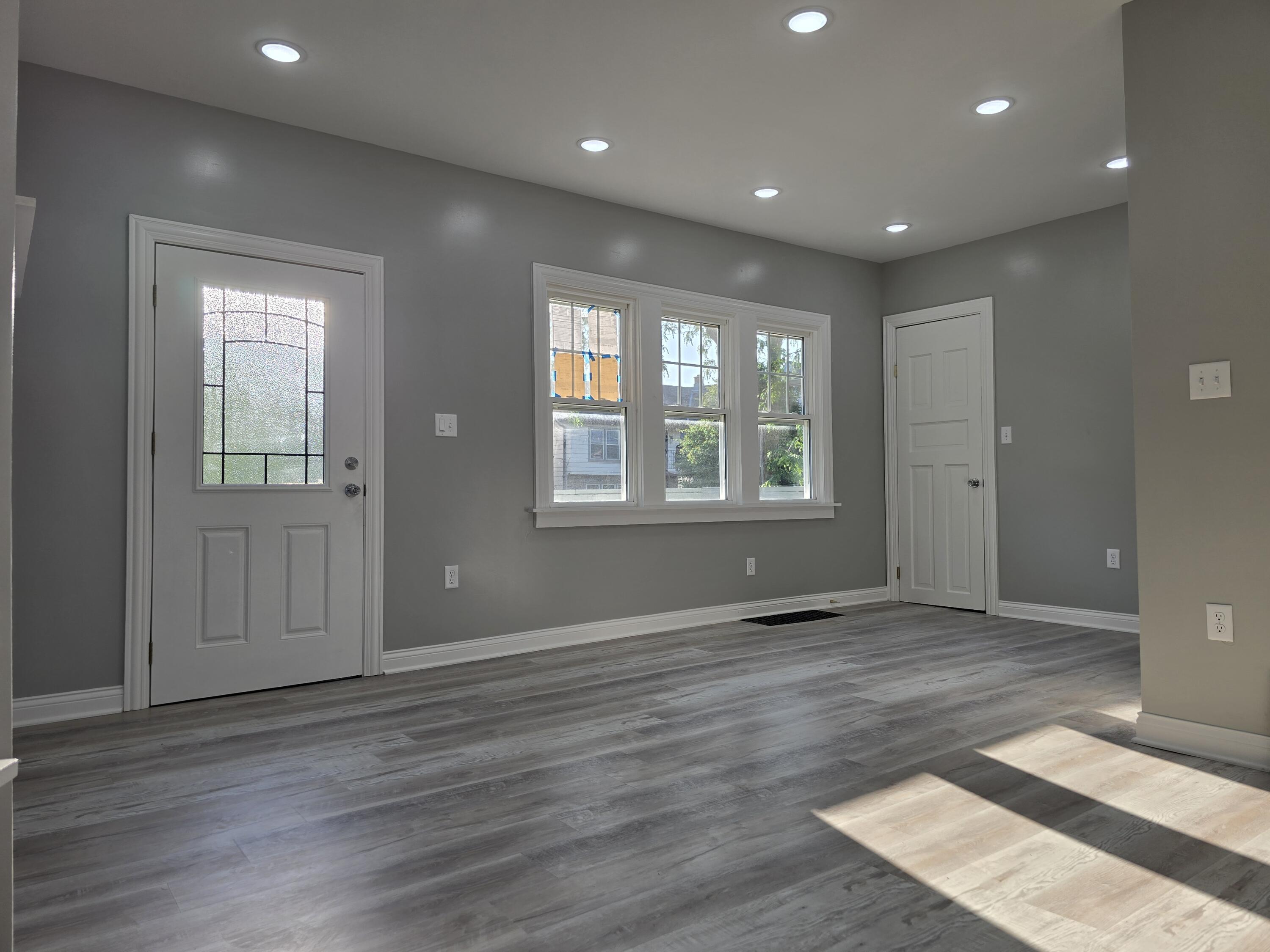 1114 South 47th Street Milwaukee, WI 53214 - Photo 2 of 30 20250619_184553