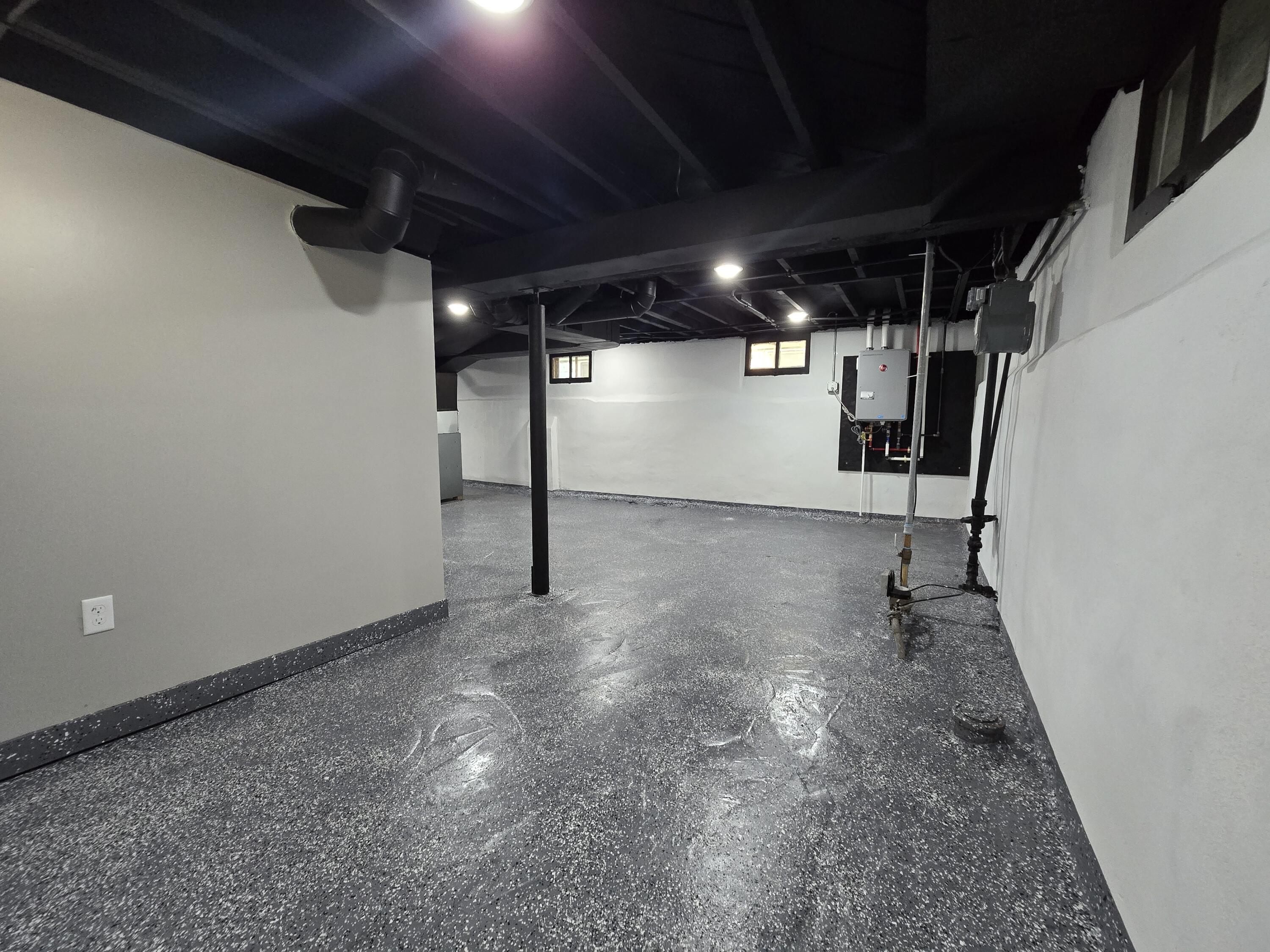 1114 South 47th Street Milwaukee, WI 53214 - Photo 26 of 30 20250619_191632